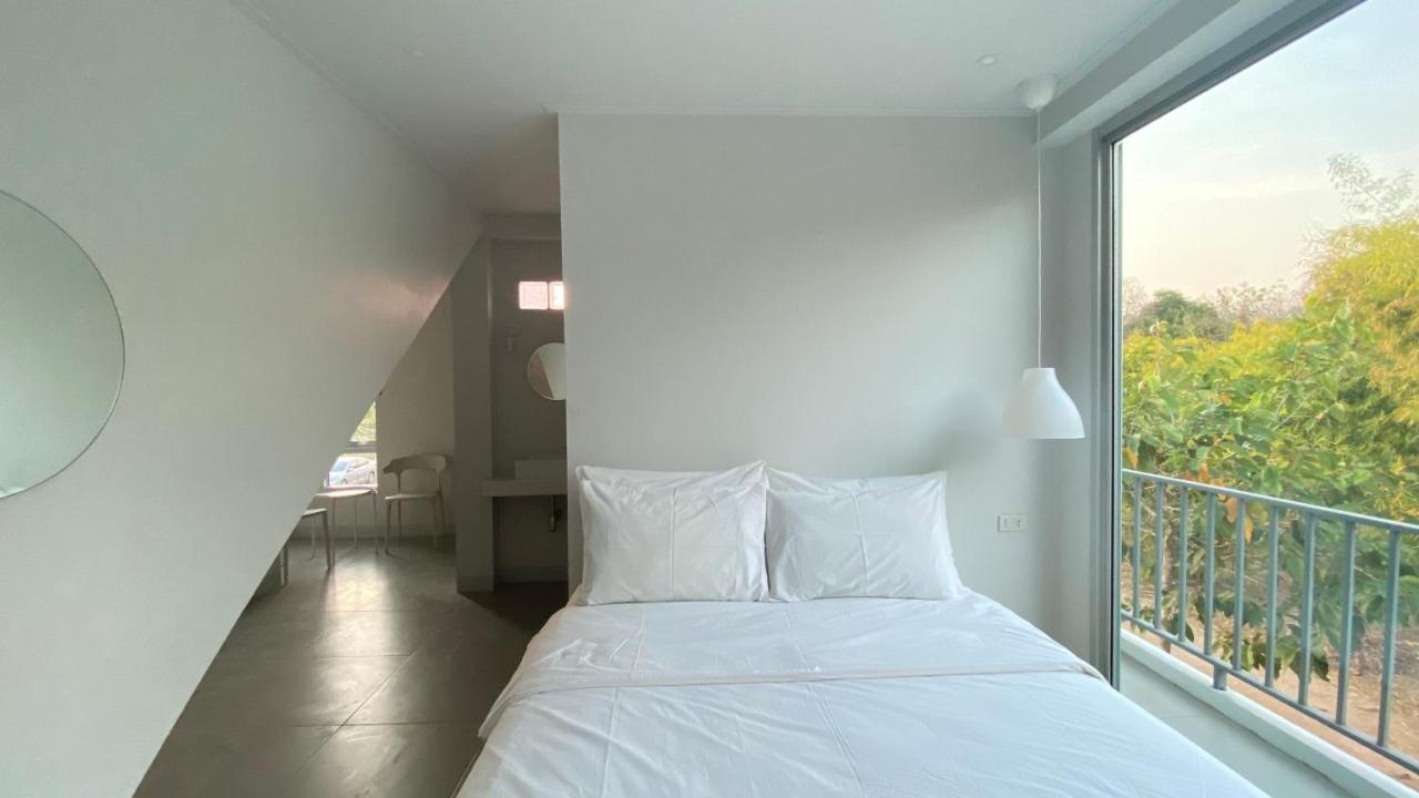 Baan Thammada Bed & Breakfast Nan Bagian luar foto
